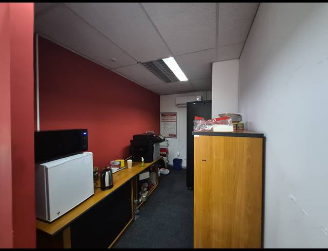 260M² OFFICE TO LET IN SANDTON CENTRAL